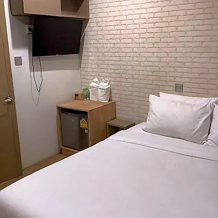 Charurat Suite Hotel